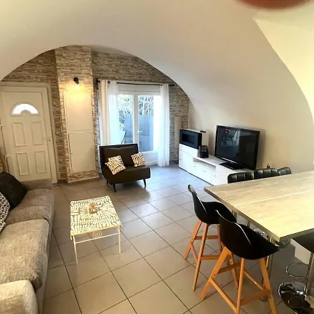 Appartamento Jolie Duplex Parking Montpellier
