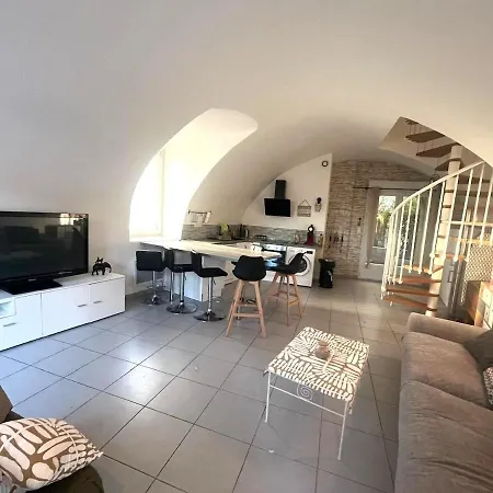 Jolie Duplex Parking Montpellier *